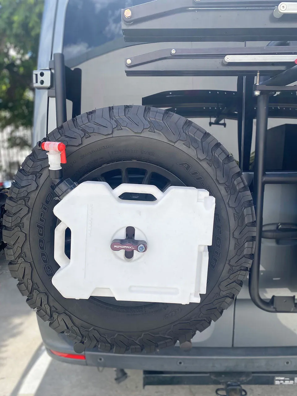Aluminess Rear Door Box/Tire Rack – Sprinter 2019  VS30