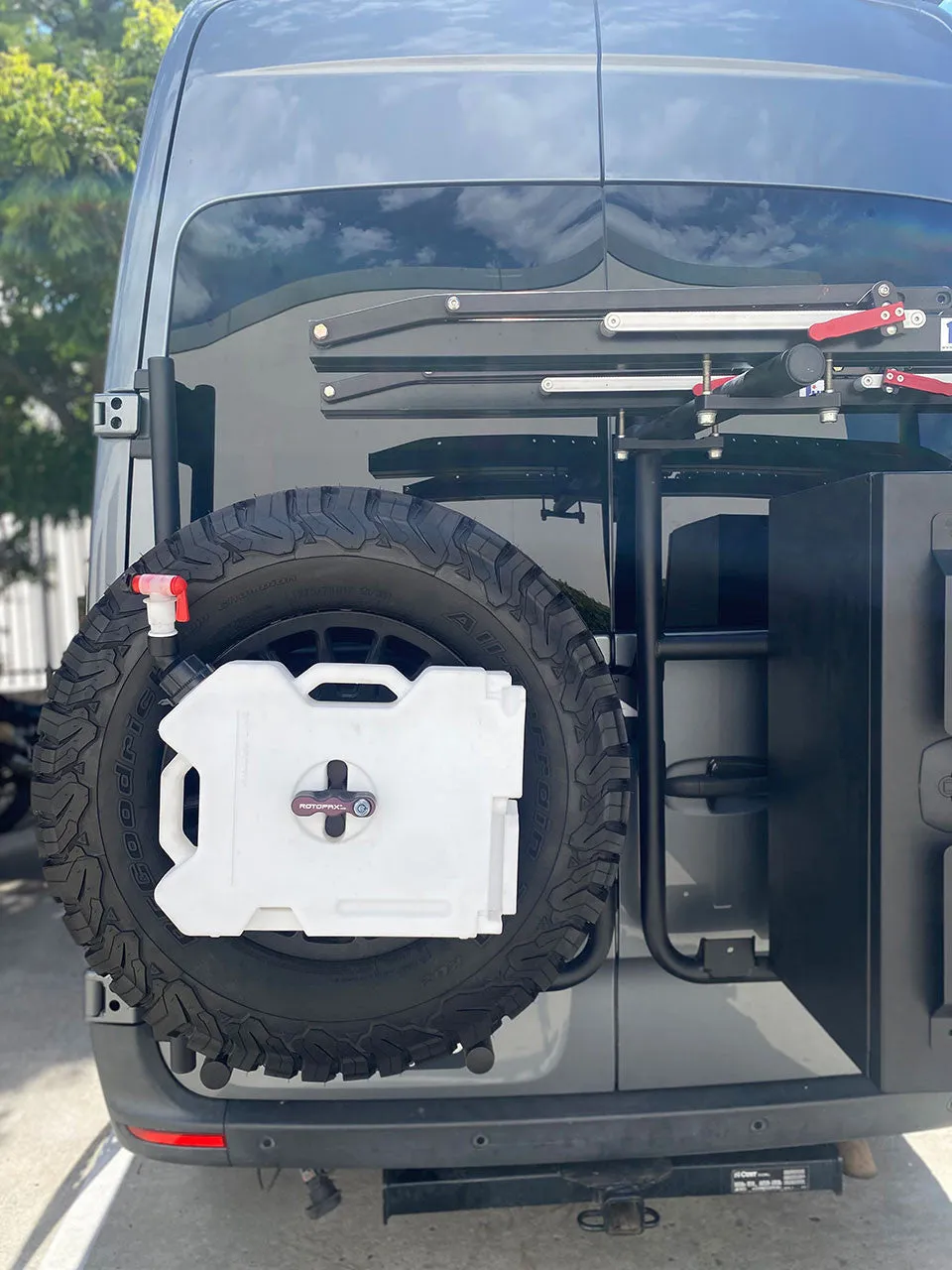 Aluminess Rear Door Box/Tire Rack – Sprinter 2019  VS30