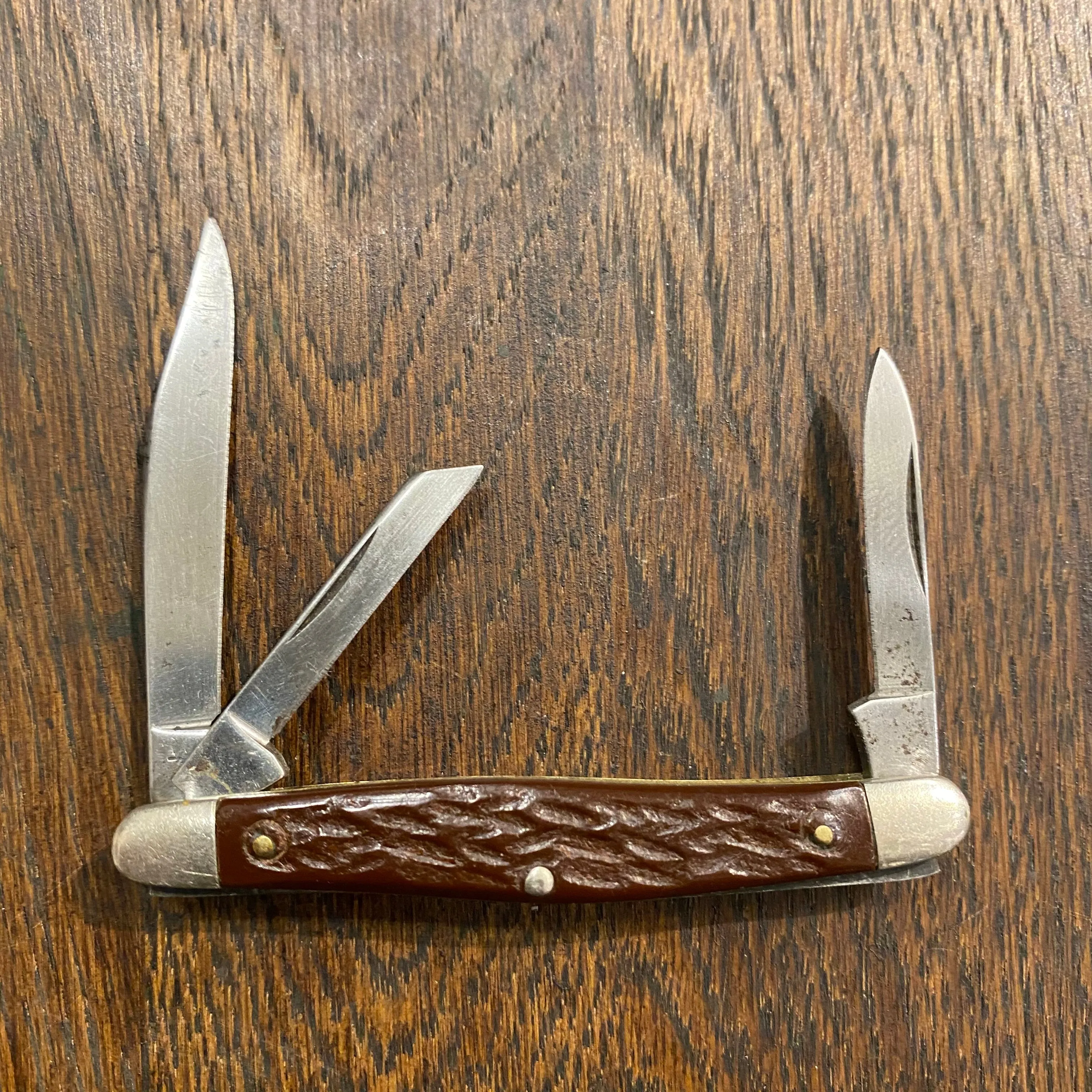 Camillus 2 3/4” Baby Stockman 77 Carbon Blades Composite Scales 1960-76