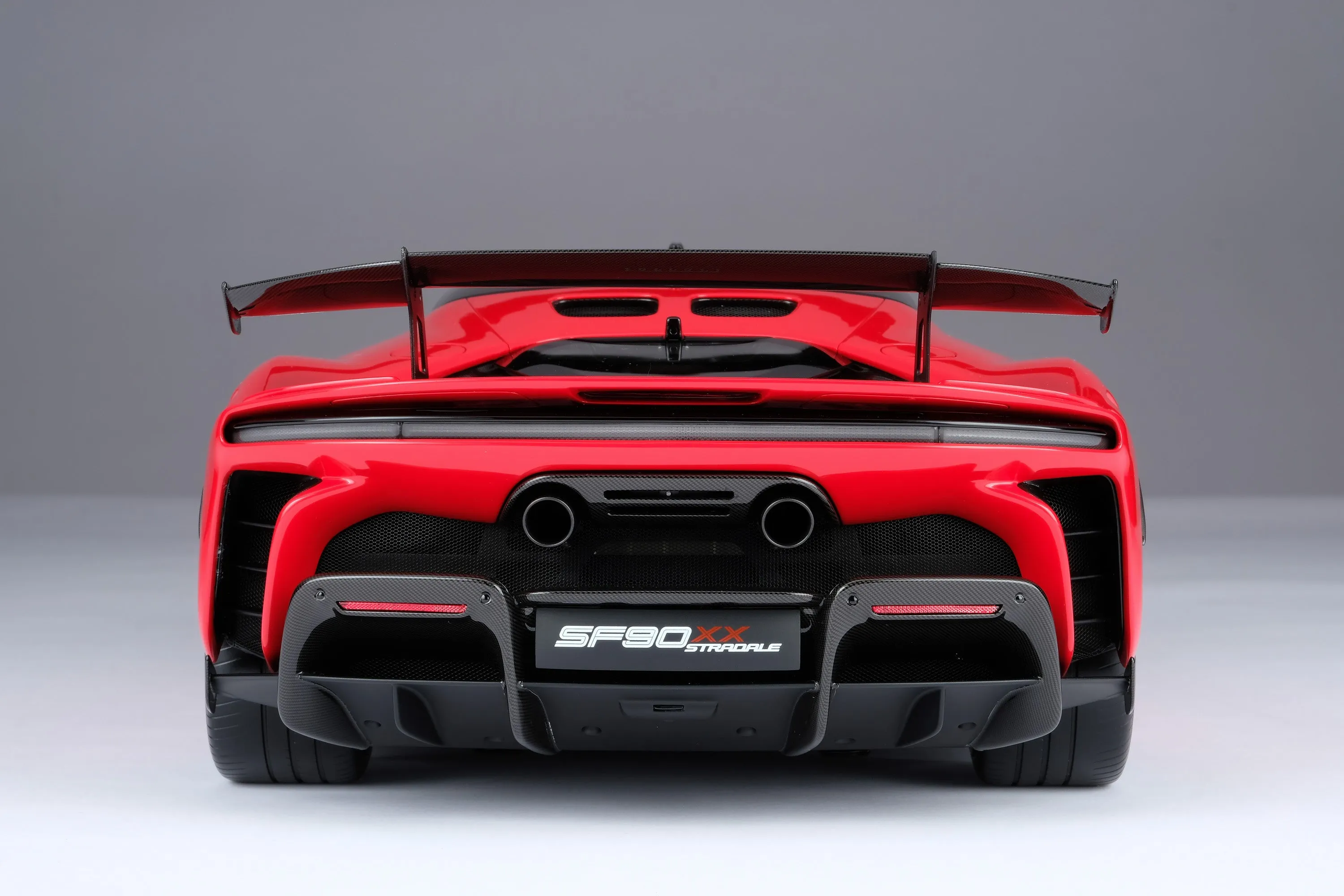 Ferrari SF90 XX Stradale (2023)
