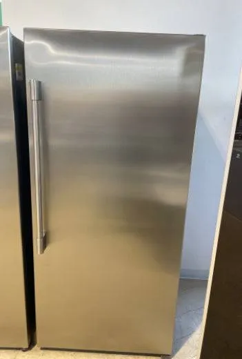FPRU19F8WF - REFRIGERATORS - Frigidaire Professional - All Refrigerator - Stainless Steel - Open Box
