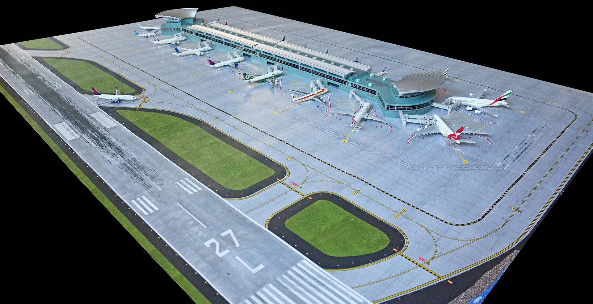 GeminiJets 2019 Deluxe Airport Terminal & Mat Set 1:400 Scale GJARPTC