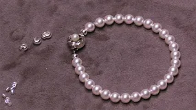 How to Make an Austrian Crystal Pearl Bracelet Featuring Elegant Elements Clasps