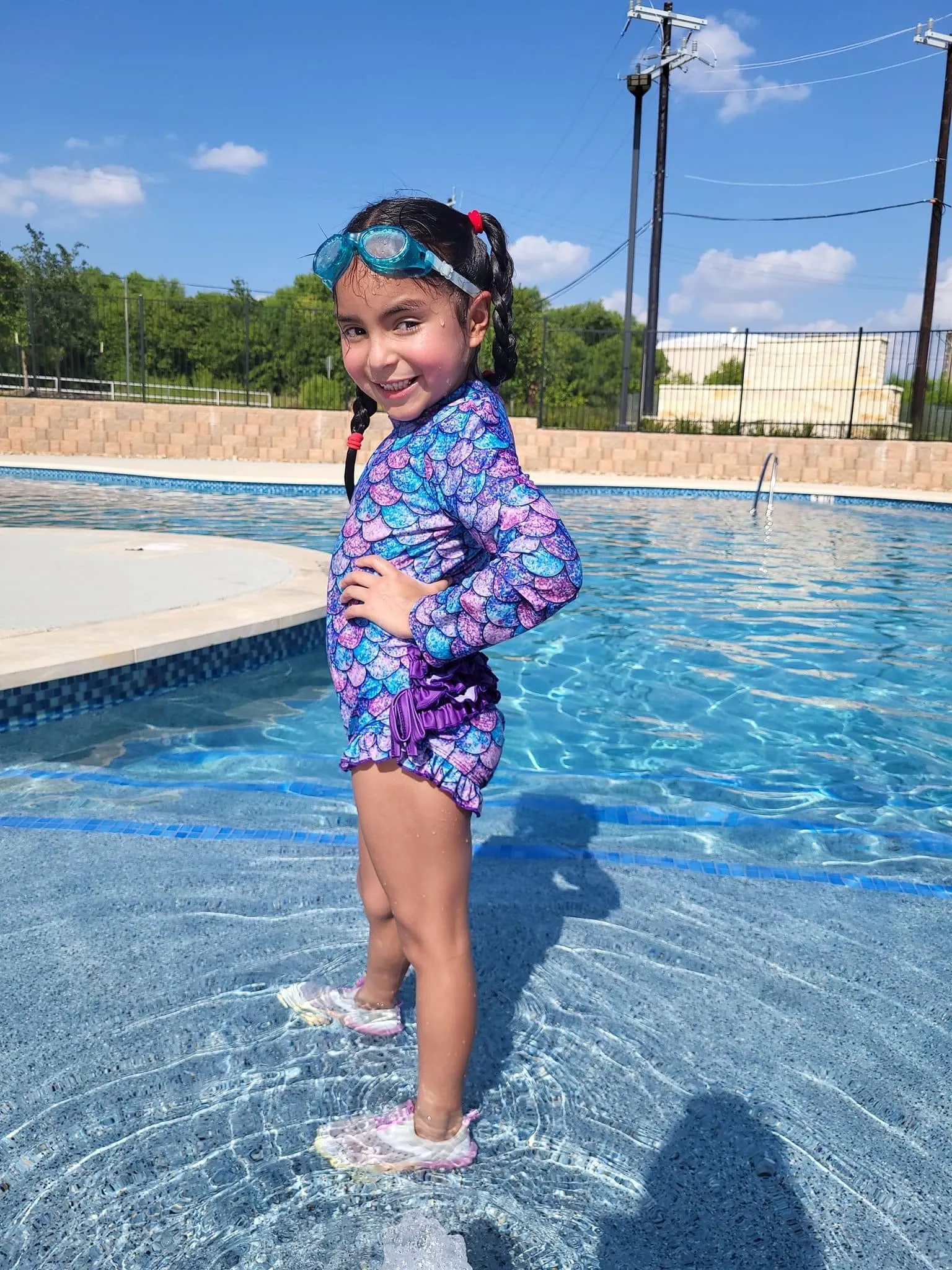 Long Sleeve Mermaid Scales 1 Pc Rash Guard Swimsuit