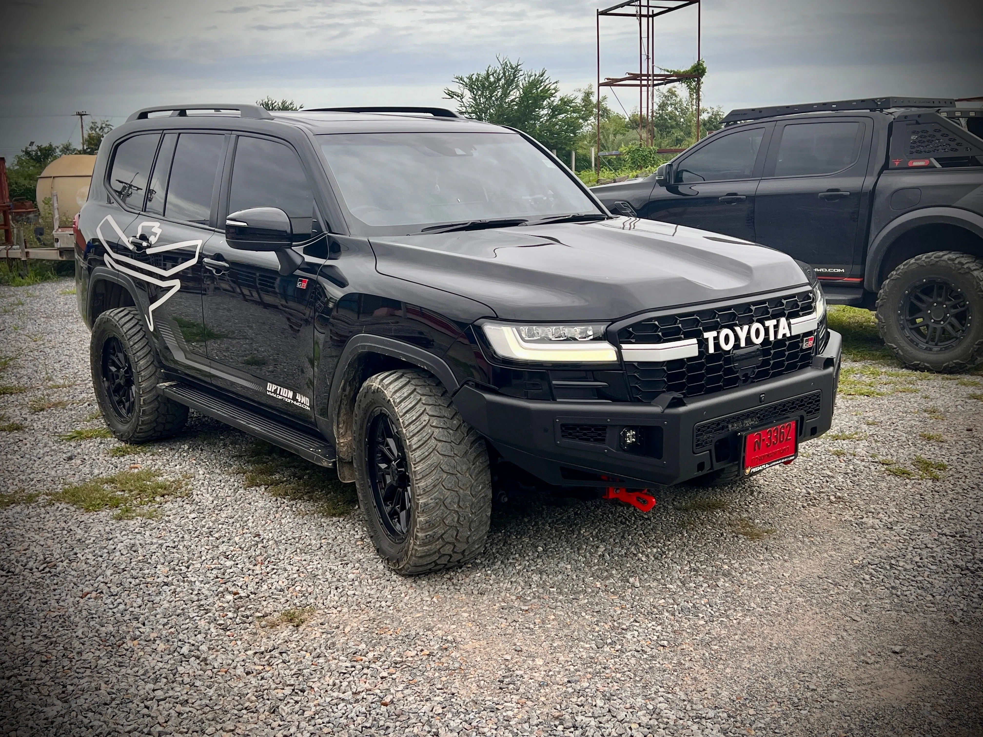 TOYOTA LC300 , Supreme FRONT WINCH BAR VX -