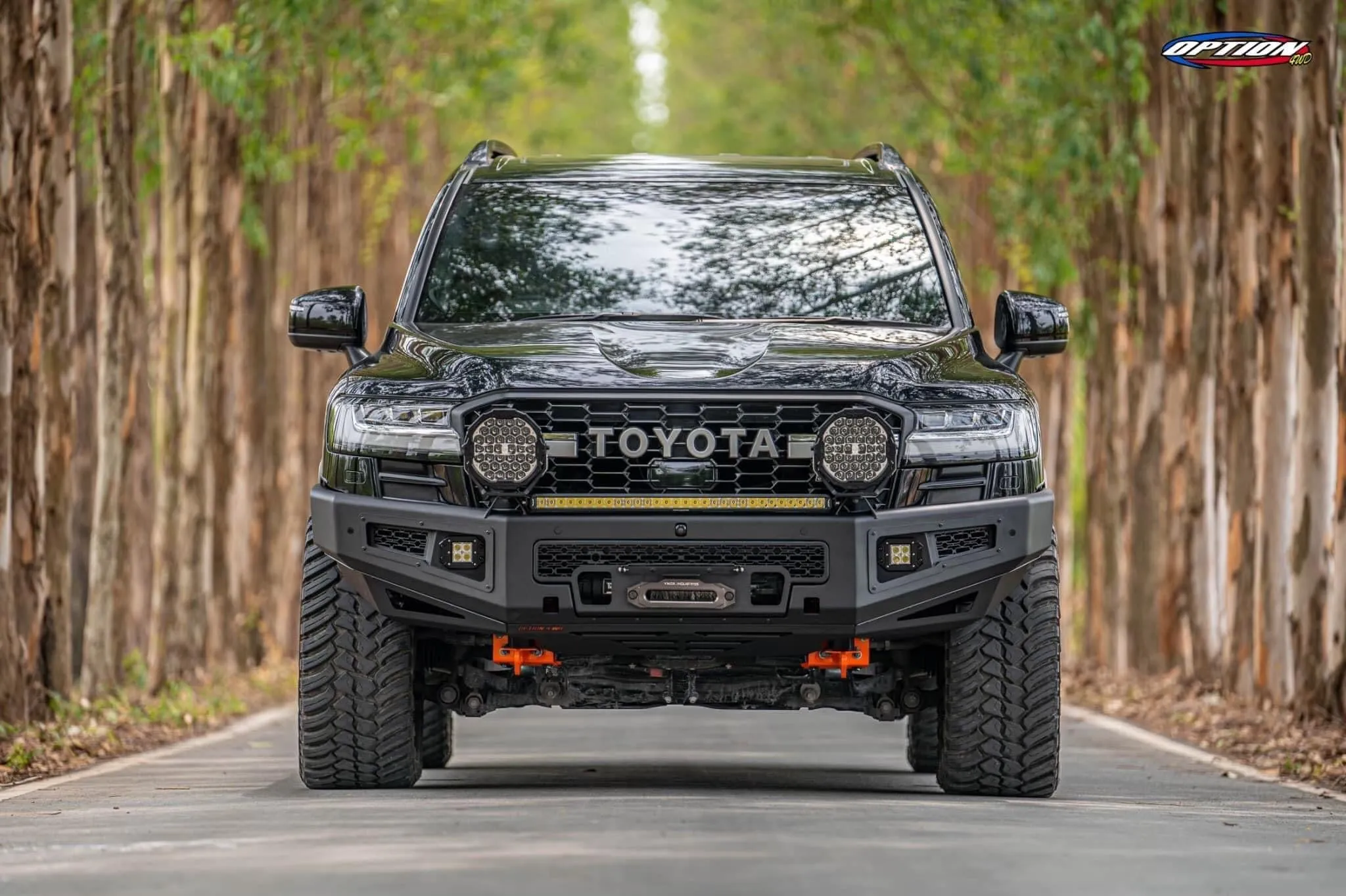 TOYOTA LC300 , Supreme FRONT WINCH BAR VX -