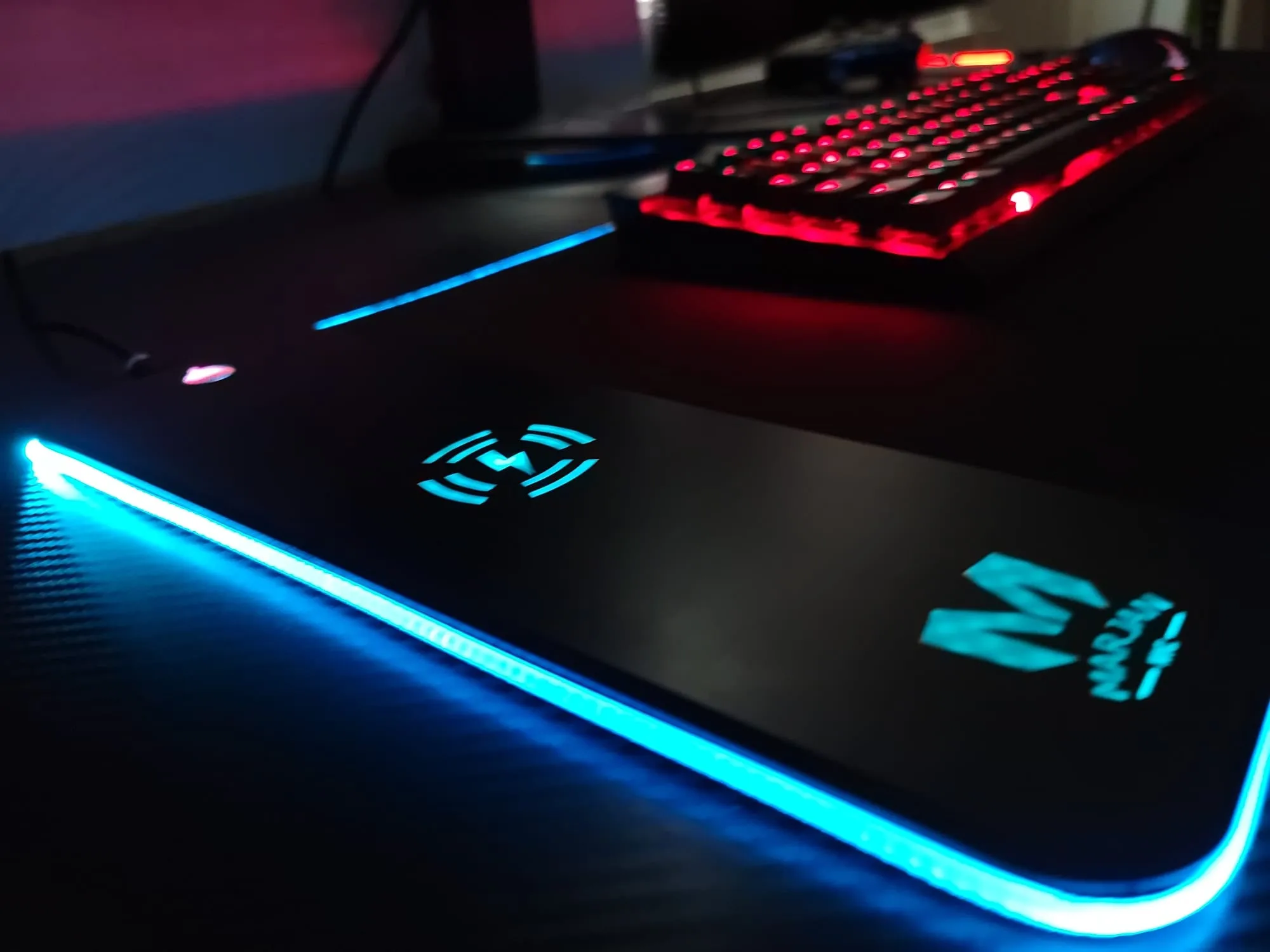Wireless Charging RGB LED Gaming Mouse Pad